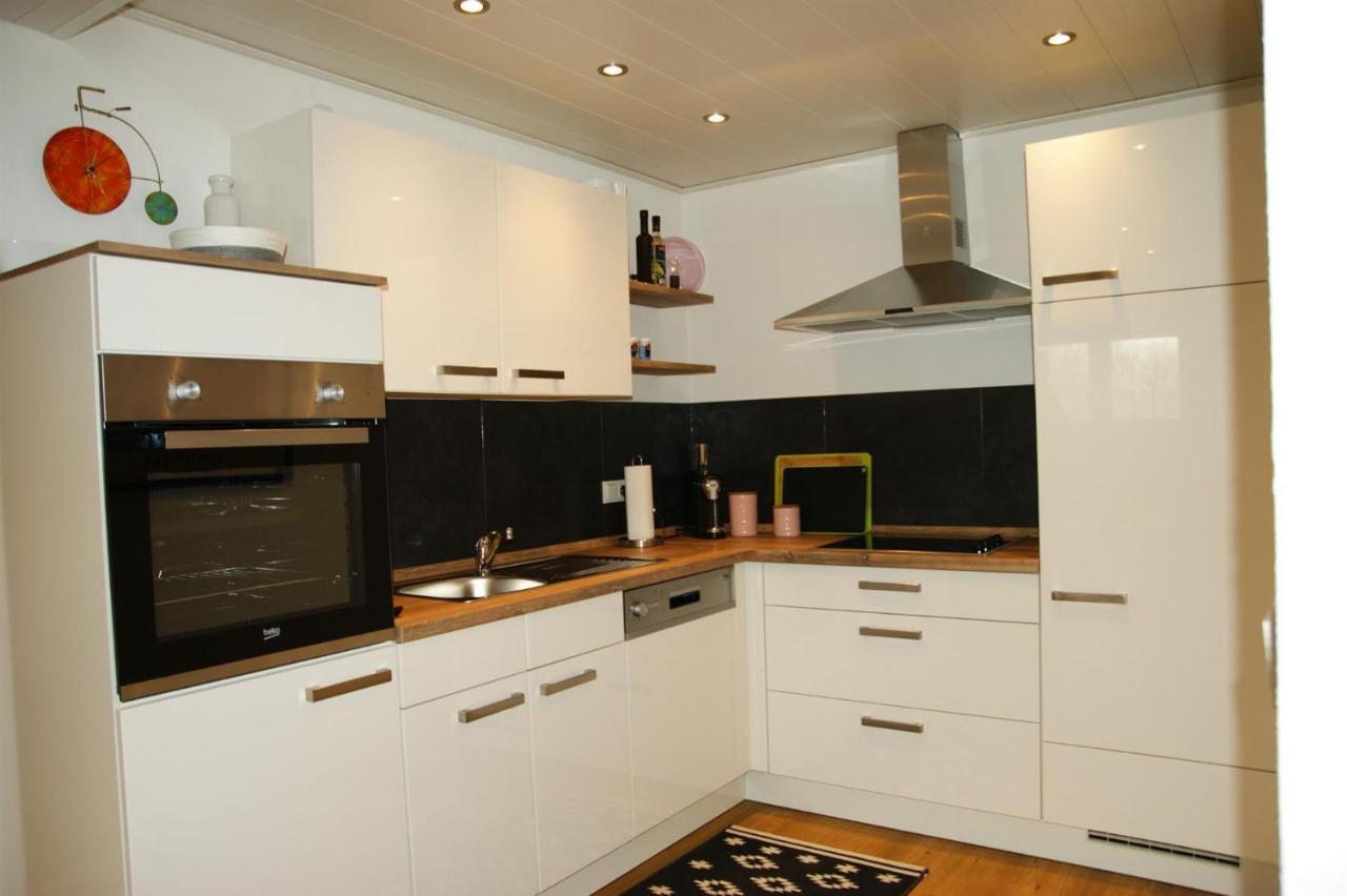 Klein'S Hochwaldscheune Pellingen Buitenkant foto